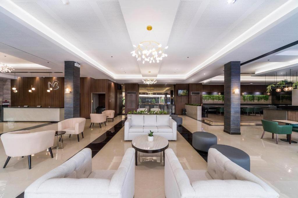 Mallberry Suites Business Hotel Cagayán de Oro Exterior foto
