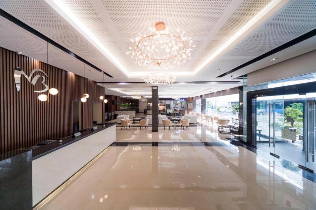 Mallberry Suites Business Hotel Cagayán de Oro Exterior foto