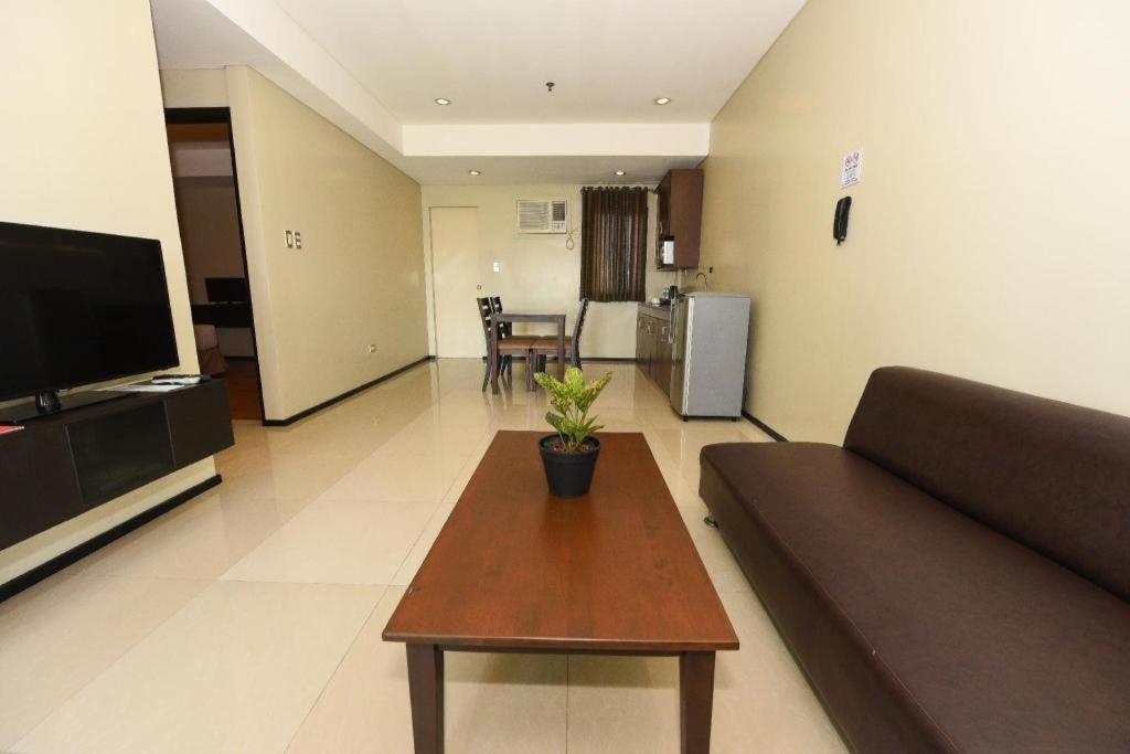 Mallberry Suites Business Hotel Cagayán de Oro Exterior foto